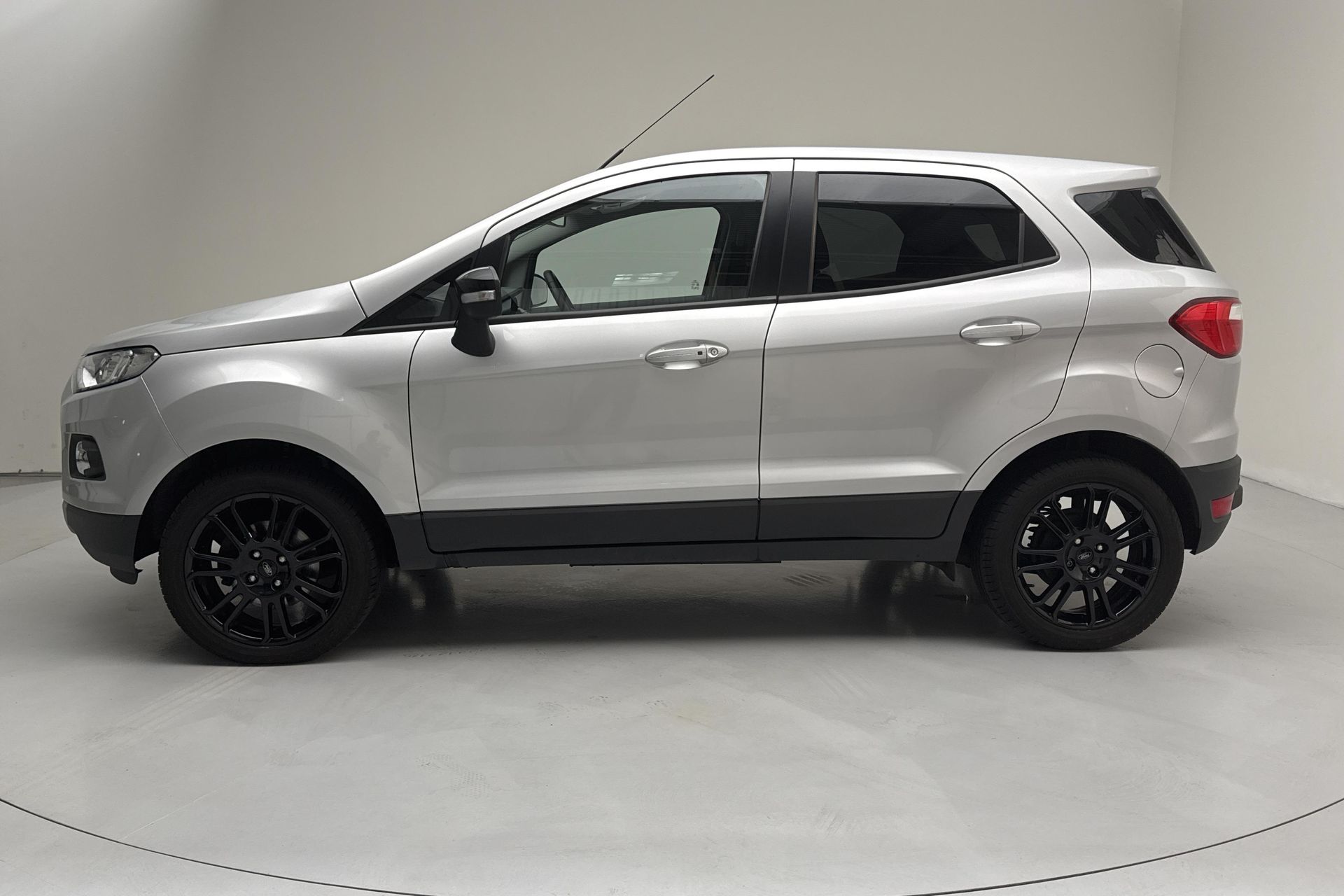 Ford Ecosport 1.0 EcoBoost 2017, bild 2/10