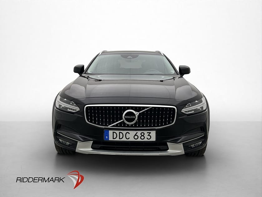 Bild 2 av Volvo V90 Cross Country D4 AWD 190hk VOC D-Värmare Navi Drag