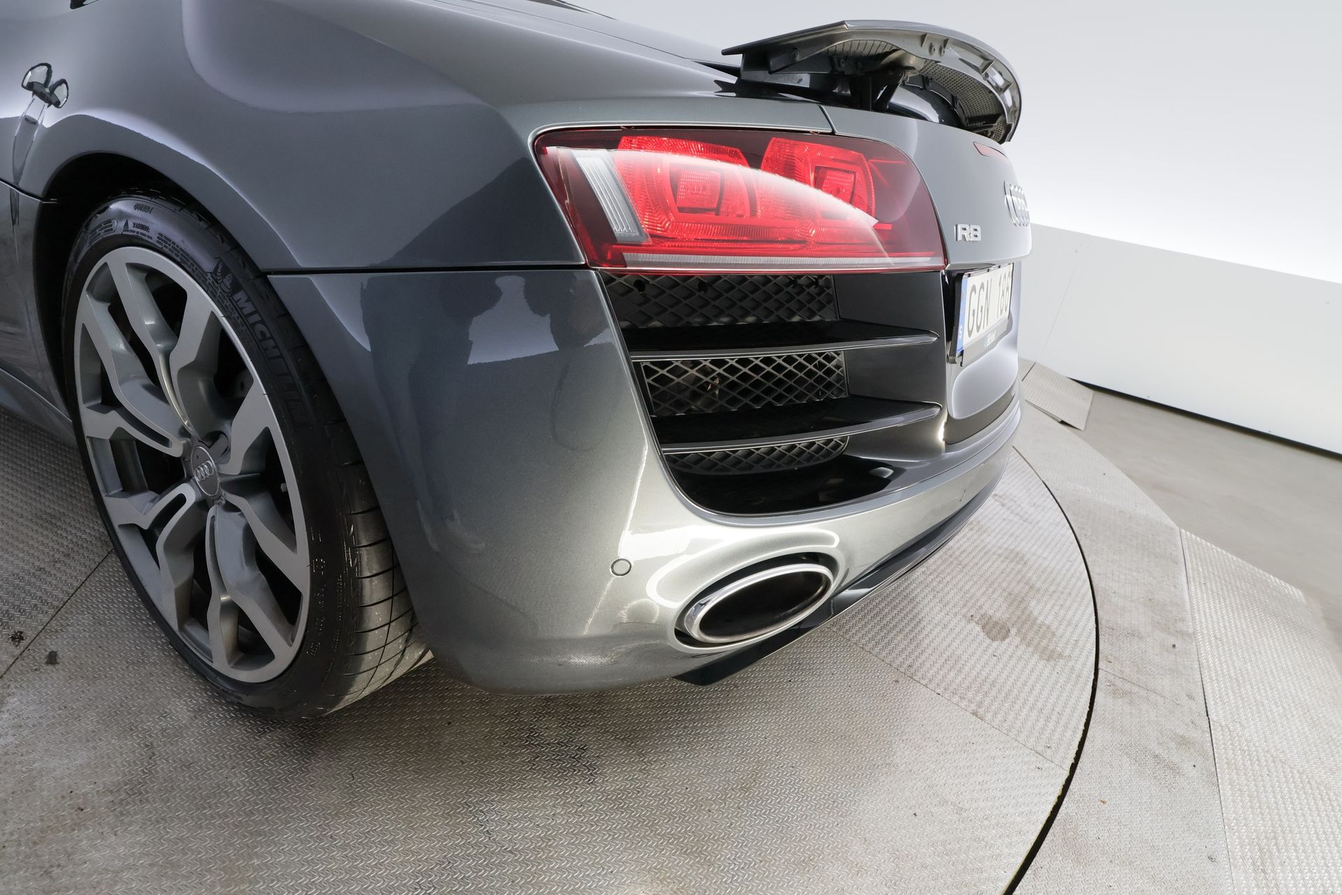 Audi R8 Spyder 5.2 V10 FSI quattro 2012, kuva 7/10