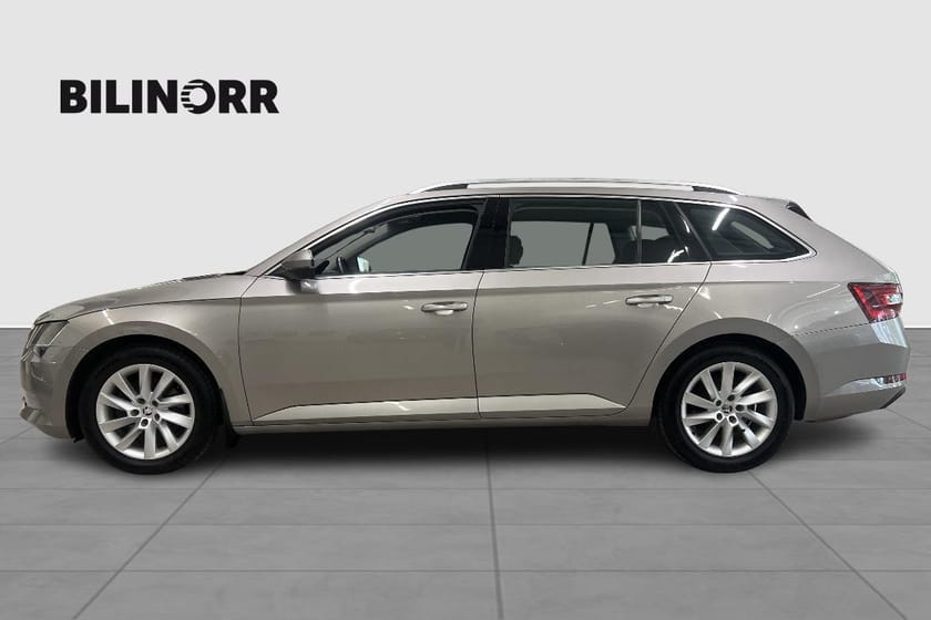 Bild 3 av Škoda Superb Kombi Style, Vhjul, Mvärm, Drag