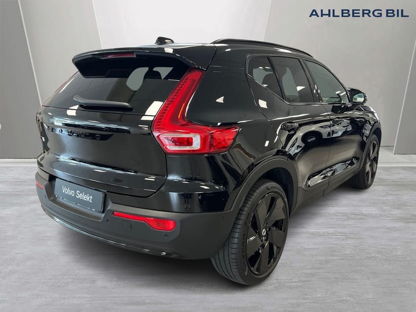 Bild 5 av Volvo EX40 Twin Motor Performance UltraBlackSE 🟤 Dragkrok Halvautomatisk, Pixel Tech, Parkeringskamera 360, Google Maps, Apple Carplay