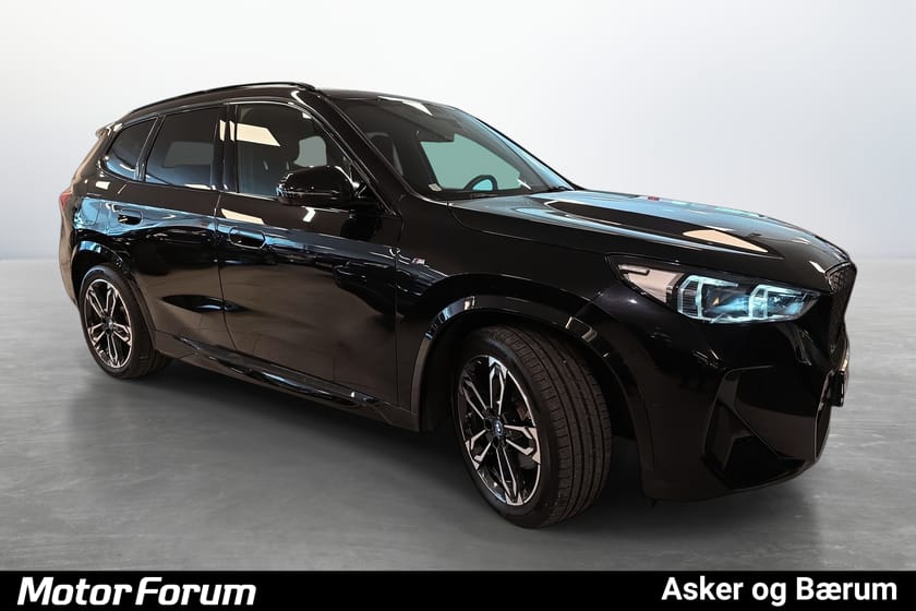 Bilde 3 av BMW iX1 xDrive30 M-SPORT FULLY CHARGED | KROK | 360KAM | HUD