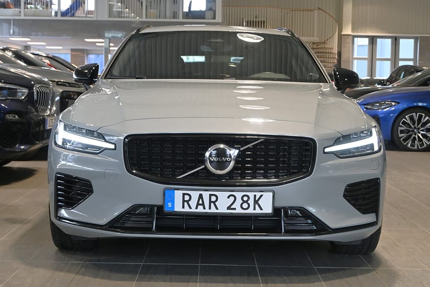 Bild 5 av Volvo V60 Recharge T6 AWD Plus Dark 19" Drag Kamera