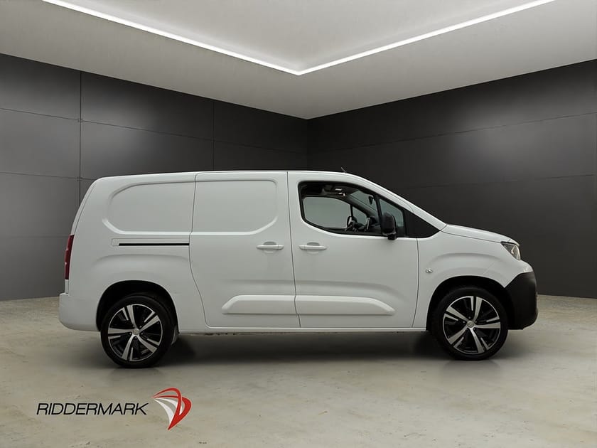 Bild 2 av Peugeot Partner Utökad Last L2 1.5HDi Värmare Drag CARPLAY B-Kamera Moms