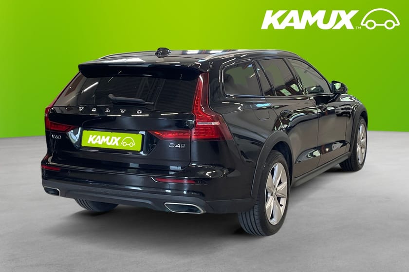 Bild 4 av Volvo V60 Cross Country D4 AWD Momentum  Kamera Skinn Drag VoC Värm 190hk