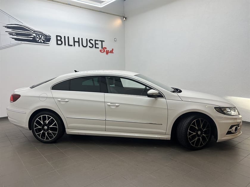 Bild 2 av Volkswagen CC 5-seater 2.0 TDI 4M 177hk Premium Värmare/Krok/Bkamera/Alcantara/1Brukare