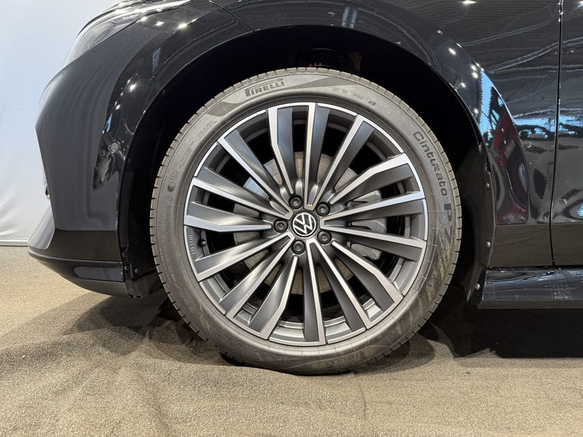 Bild 2 av Volkswagen ID.7 GTX Tourer / Massage / Drag / MATRIX
