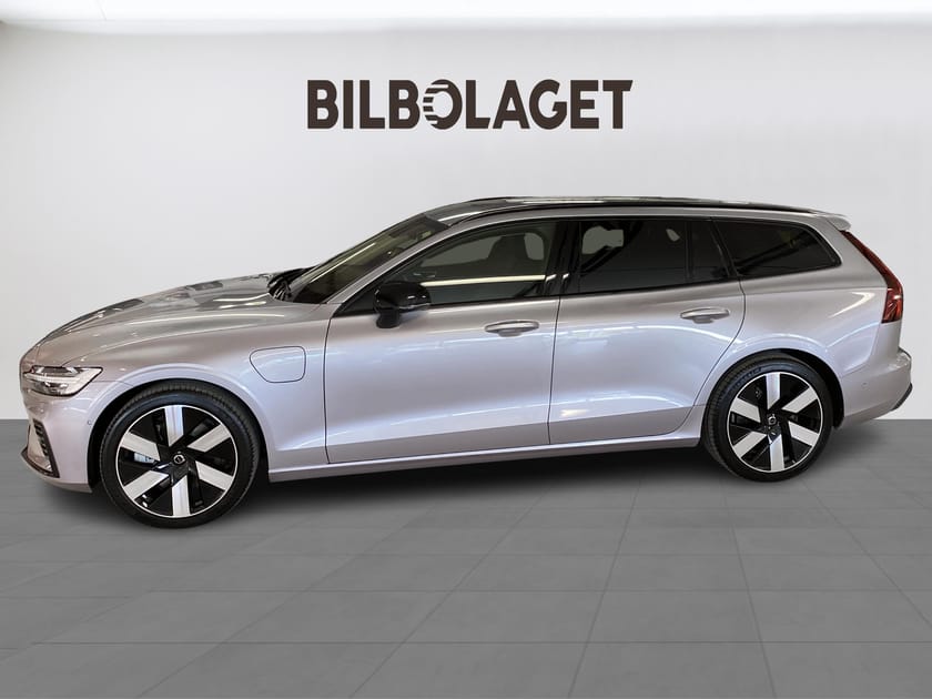 Bild 2 av Volvo V60 T6 Plus Dark Nordic Edition DEMOBIL Drag H/K 360