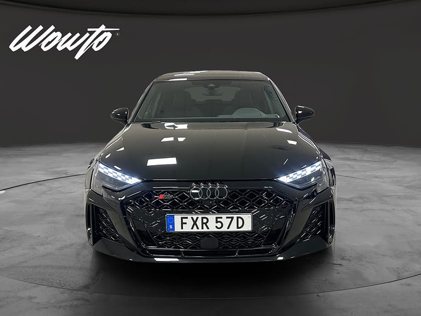 Bild 2 av Audi RS3 Sportback SB 2.5 TFSI 400HK Sportavgas / Pano / SONOS / HUD