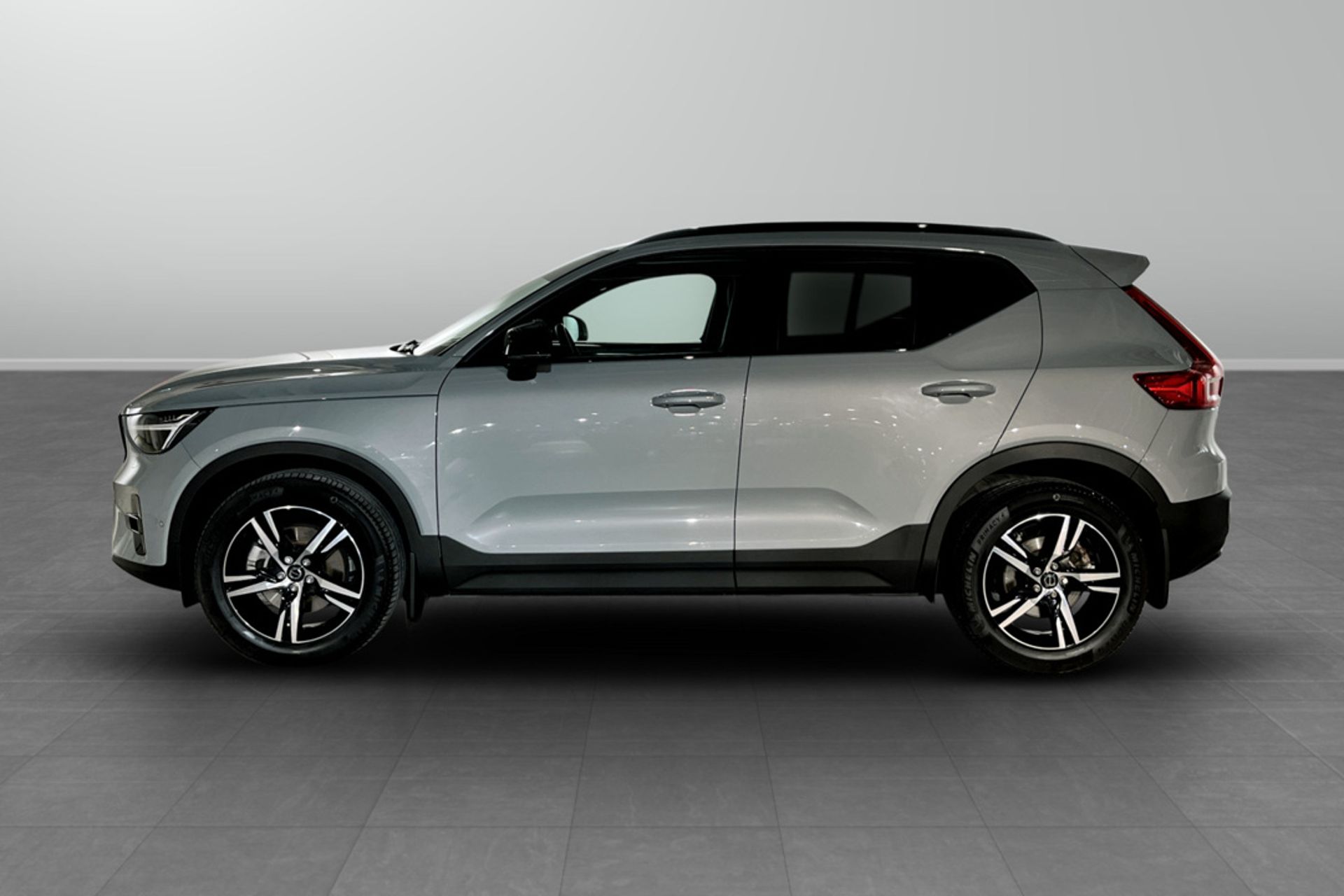 Volvo XC40 B3 2025, kuva 3/10