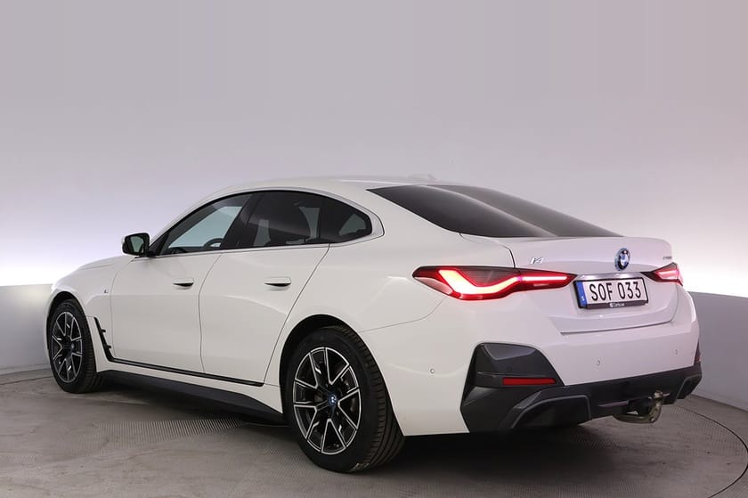 Bild 4 av BMW i4 eDrive40 Gran Coupé M-sport Laser HUD HK Drag BLIS