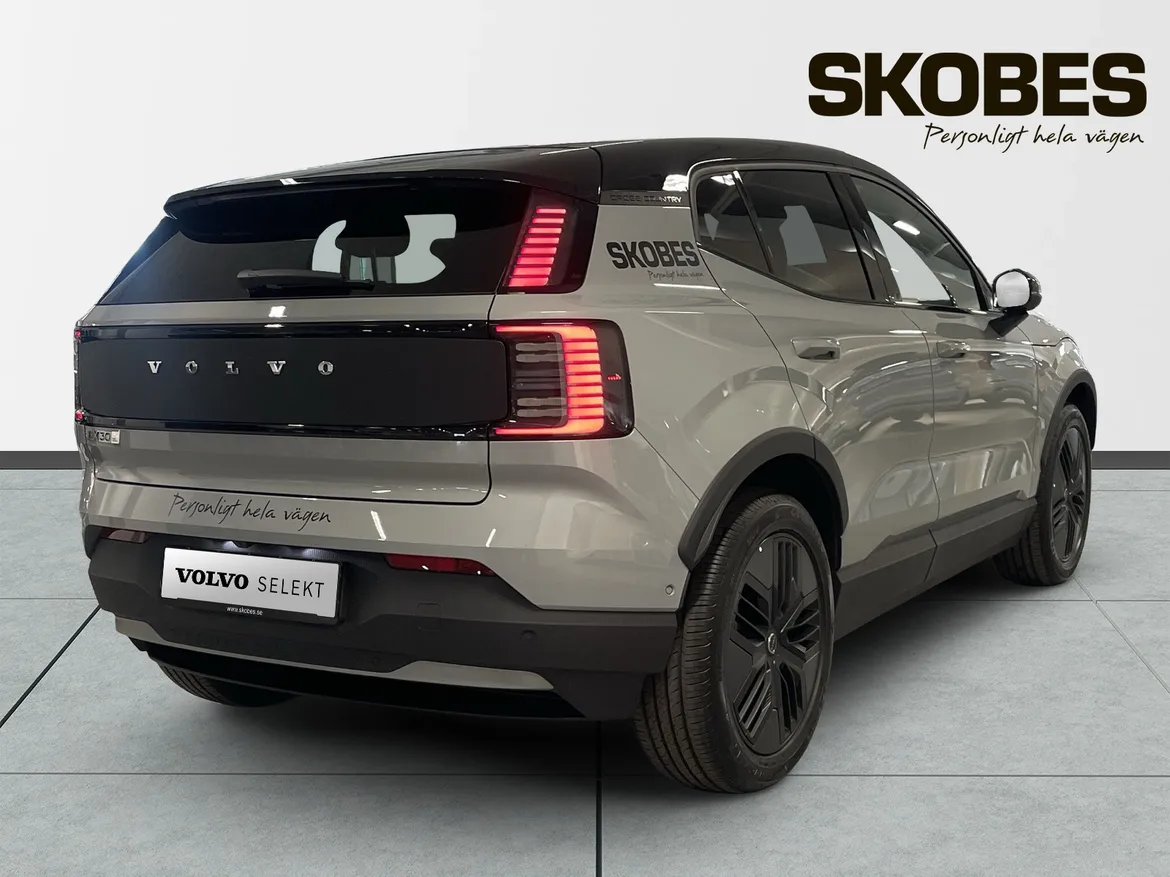 Volvo EX30 Cross Country Twin Motor Performance