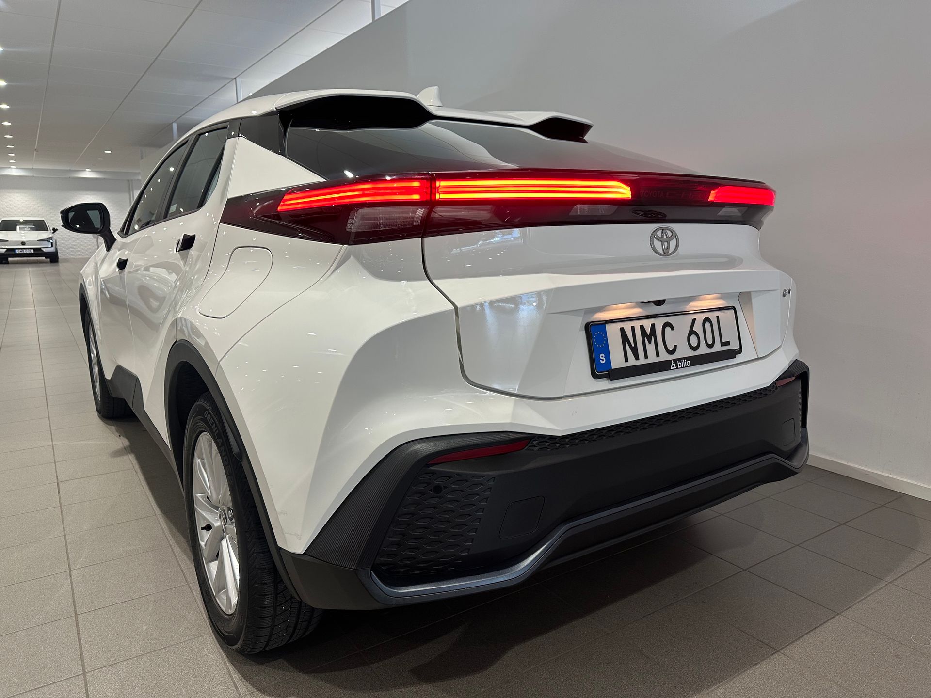 Toyota C-HR 2025, bild 3/10