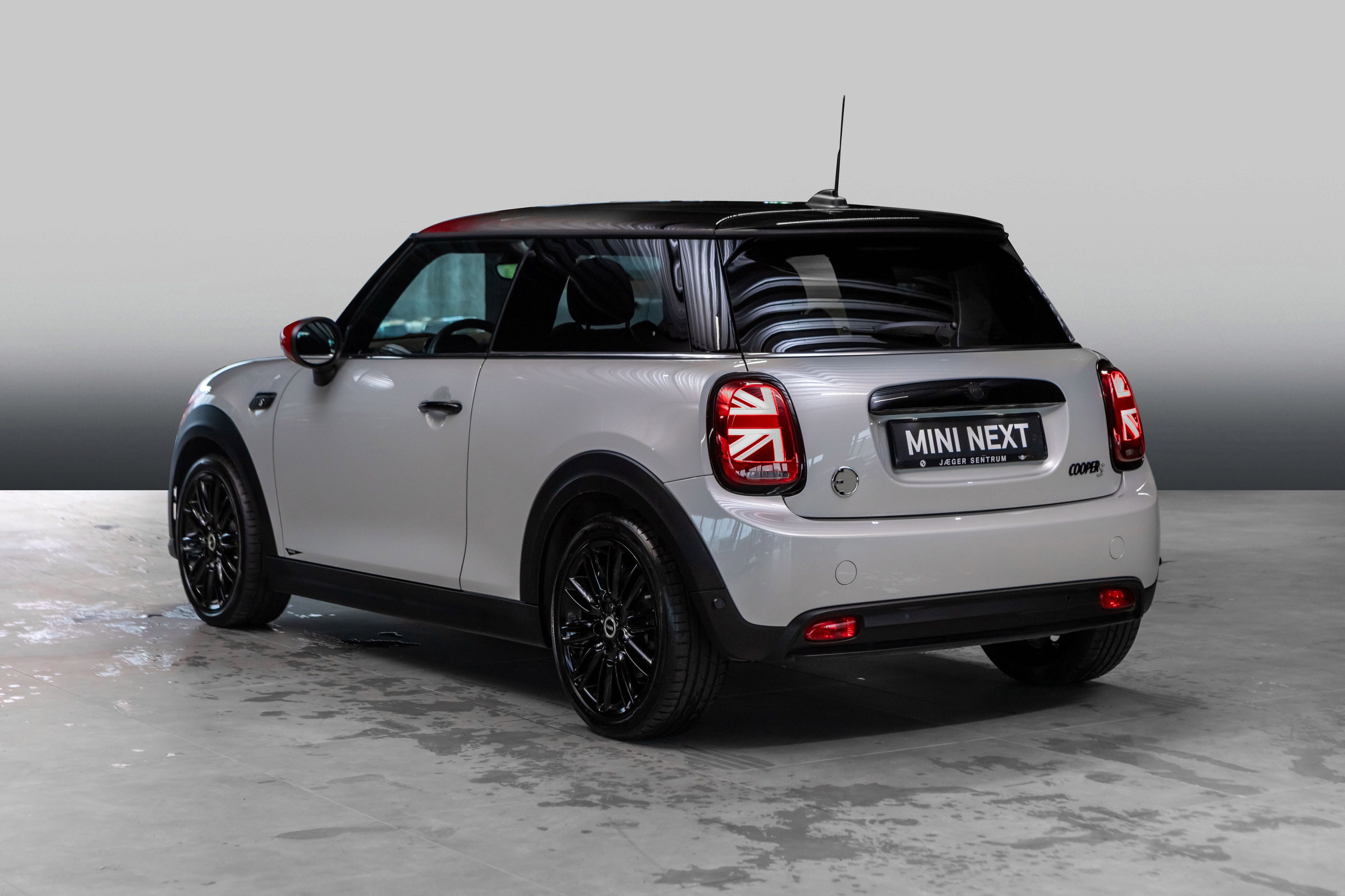 MINI Cooper SE, 184hp, 2023