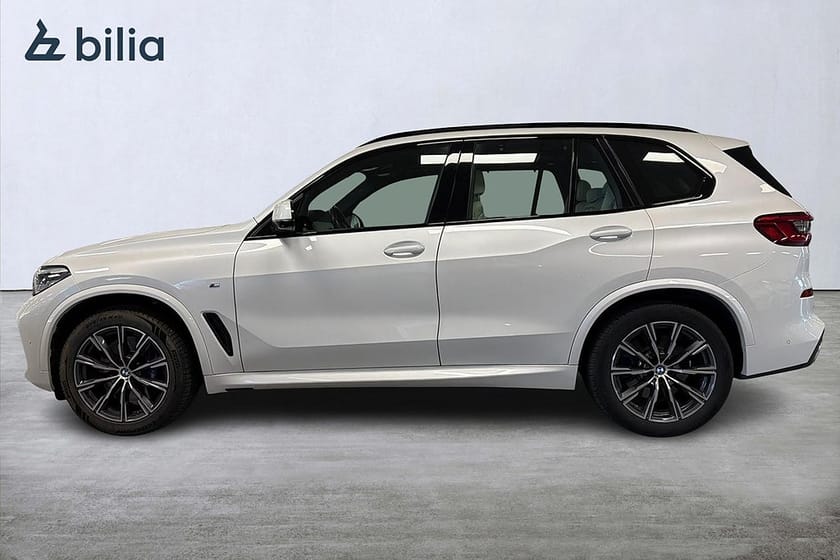 Bild 3 av BMW X5 xDrive30d xDrive 30d M-sport |Panorama |B&W |Drag |Komfortstolar