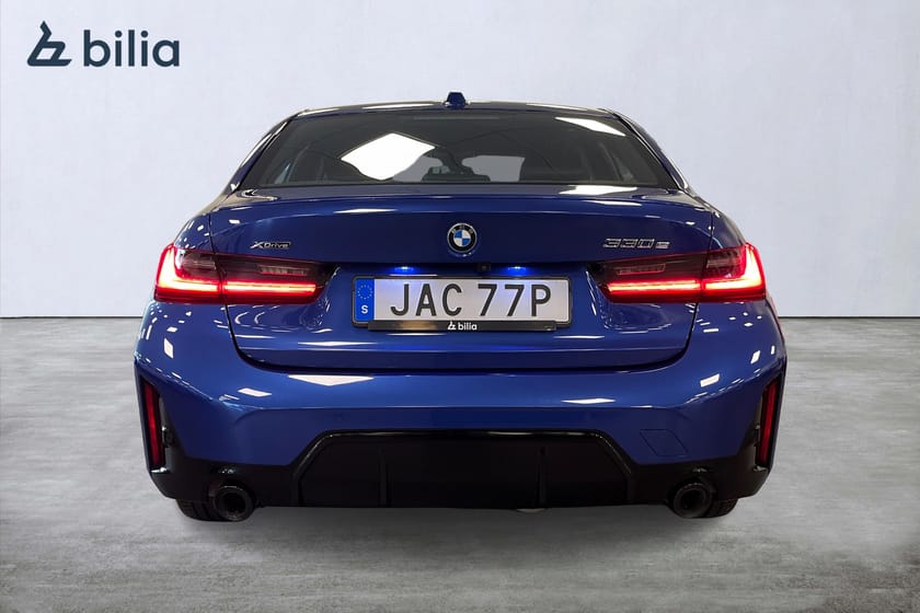 Bild 4 av BMW 330e xDrive Sedan M Sport / HIFI / Drag / Värmare / Sportstolar