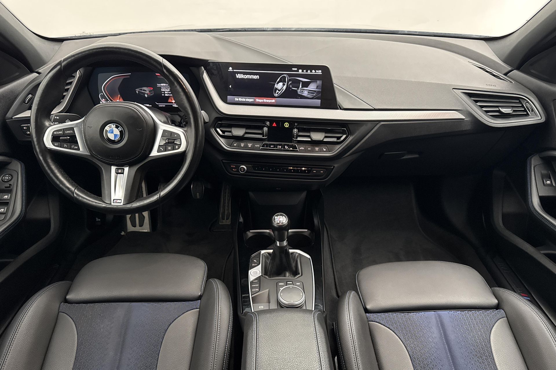 BMW 118 i 2023, photo 7/10