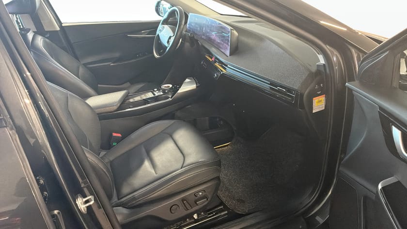 Bild 3 av Kia EV6 77,4 kWh RWD Plus 360° kamera Carplay GPS Skinn Keyless