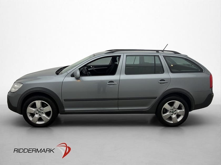 Bild 4 av Škoda Octavia Scout Skoda 2.0 TDI 4Motion M-värmare LED-Ramp 140hk