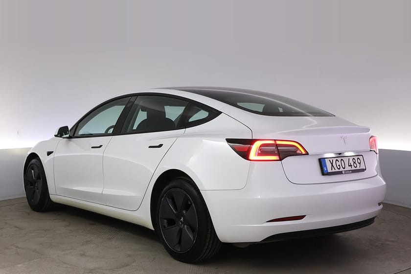 Bild 4 av Tesla Model 3 Standard Range Autopilot Panorama