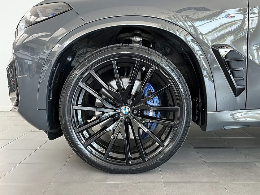 Bild 4 av BMW X5 xDrive30d M Sport Pro H/K Panorama Drag KomfortStol