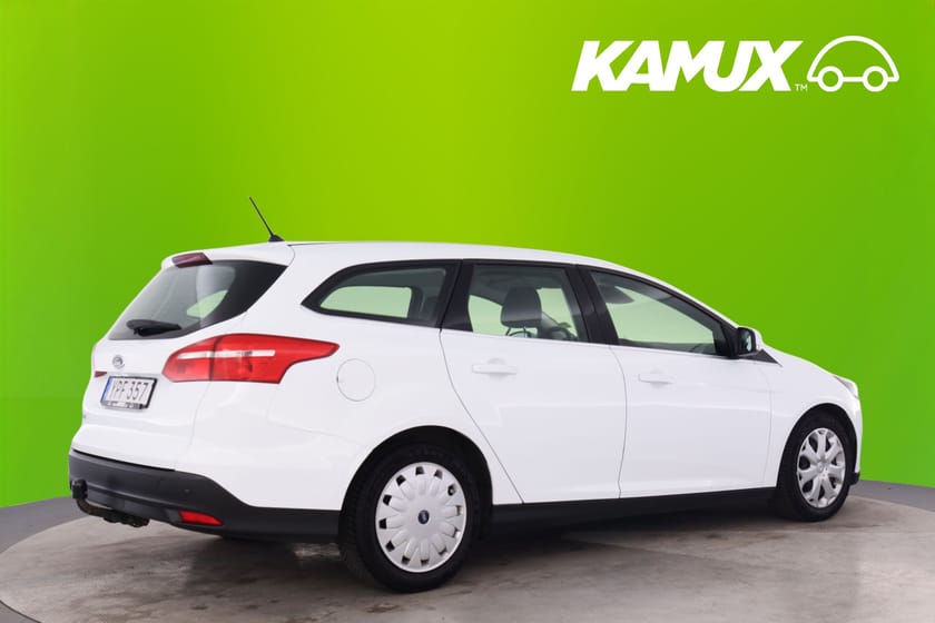 Bild 2 av Ford Focus Kombi 1.5 TDCi Titanium 105hk GRILL PÅ KÖPET! Drag Navi M-Värmare P-Sensor Keyless
