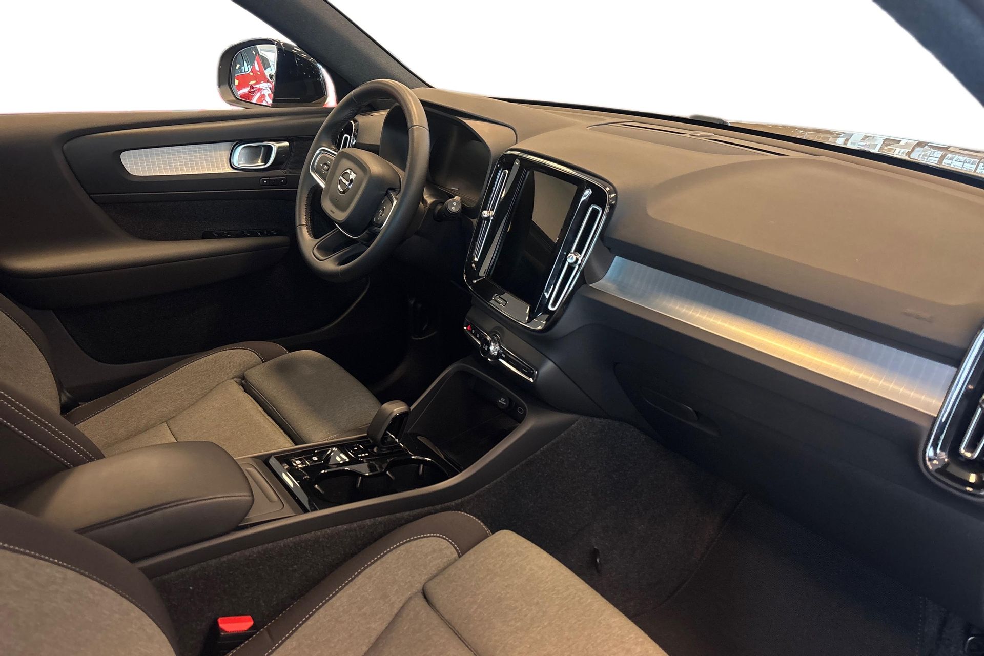 Volvo XC40 B4 FWD Bensin Plus Dark 2025, bild 7/10