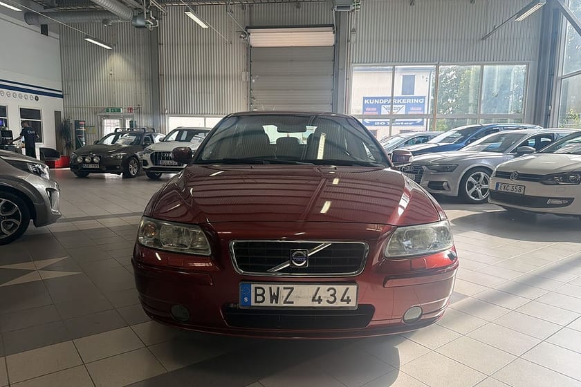 Bild 3 av Volvo S60 2.4 Automat Läder Xenon Lågmilare/SUPERDEAL 3,95%