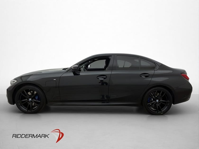 Bild 2 av BMW 330e Sedan 292hk M-Sport H/K Adaptiv Farthållare Navi