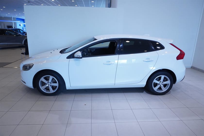 Bild 2 av Volvo V40 D3 Geartronic, 150hk, Business, Kamrem