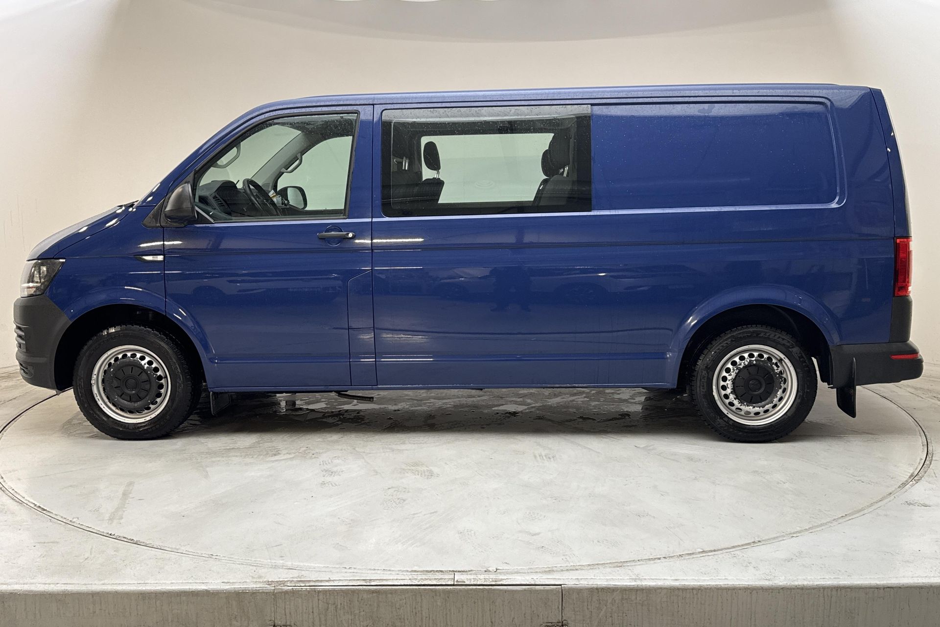 Volkswagen Transporter 2.0 TDI BMT 2016, kuva 2/10