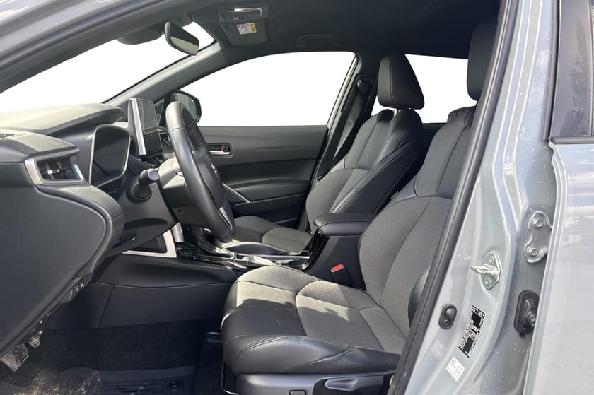 Bilde 3 av Toyota Corolla Cross Hybrid AWD-i Executive I Skinn I