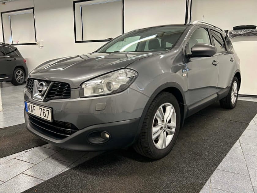 Bild 1 av Nissan Qashqai+2 1.6 dCi 130 hk 7 sits Panorama Drag Nybes Nyservad Nav
