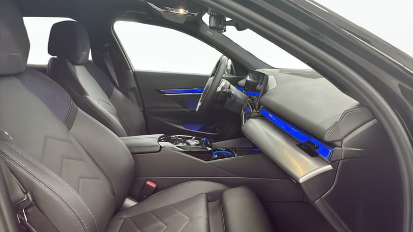 Bild 3 av BMW 530e xDrive Touring M Pro Travel Innovation