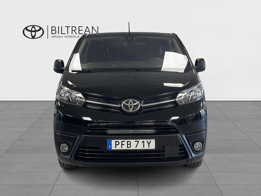 Bild 3 av Toyota Proace 2.0 D-4D Long Comfort 145 hk Vinterhjul Ledramp