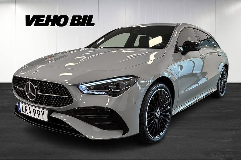 Bild 1 av Mercedes-Benz CLA 250 e Shooting Brake AMG 360° Drag Distronic Burmester