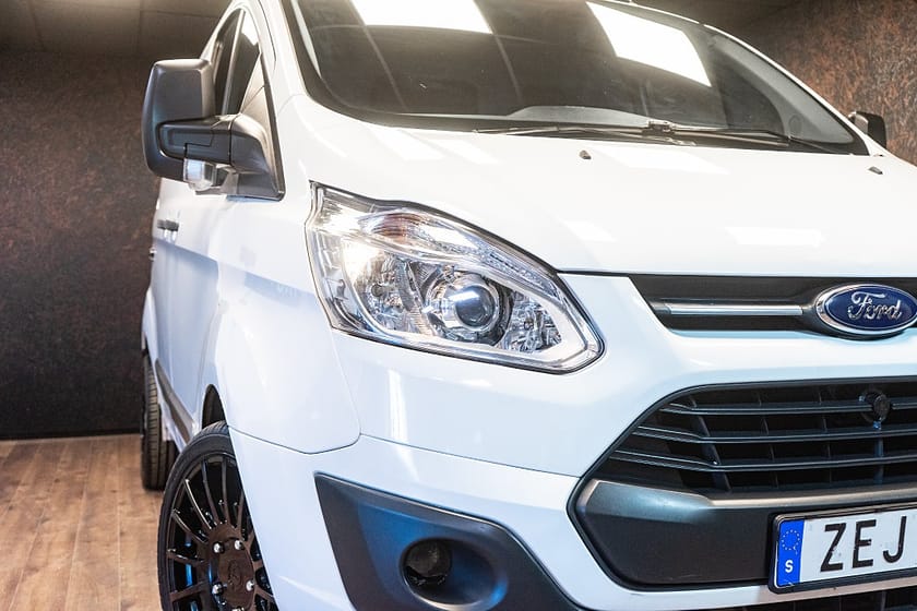 Bild 4 av Ford Transit Custom 270 2.0 TDCi | MOMS | 20" | Värm | 1343 kr/mån