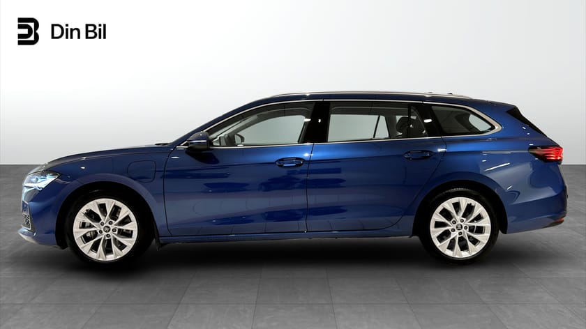Bild 2 av Škoda Superb iV Kombi Selection DSG | Dragkrok