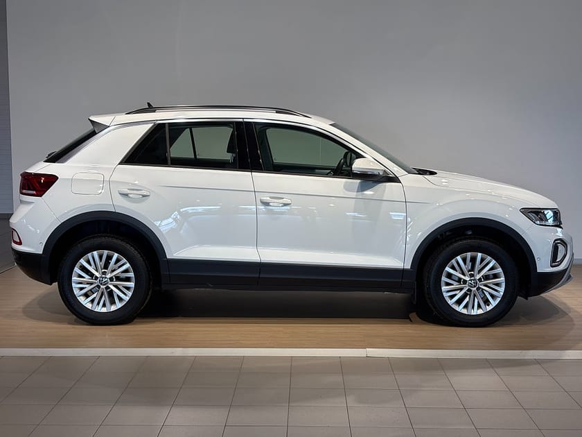 Bild 3 av Volkswagen T-Roc 1.5 TSI DSG Digital Cockpit P-Sensorer ISOFIX