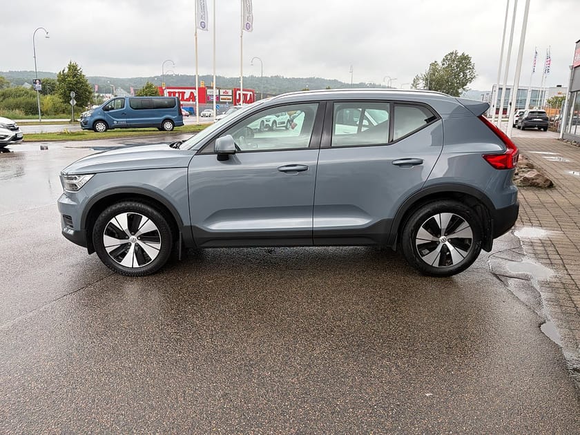 Bild 3 av Volvo XC40 D3 Momentum pro, AUT, Drag, Backkamera, Värmare