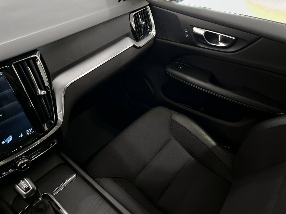Volvo V60 2019 - miniatyr 18