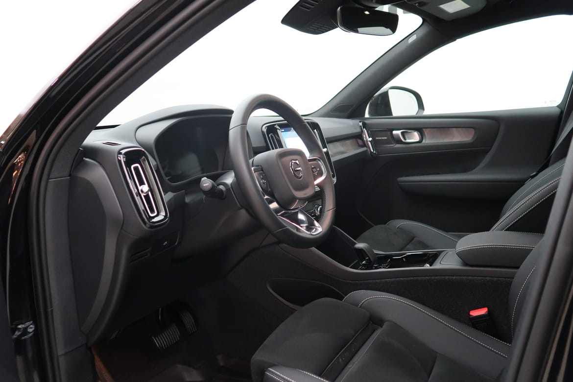 Volvo EX40 2025 - miniatyr 4