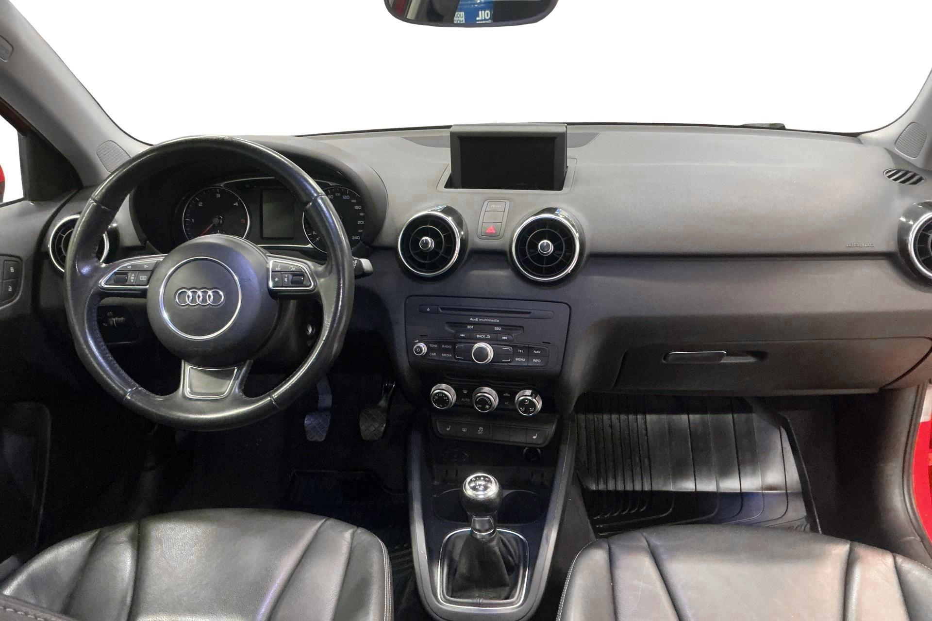 Audi A1 Sportback 1.6 TDI 2013, bild 7/10