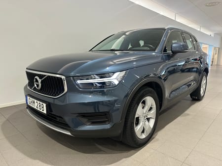 Volvo XC40 T2 FWD Momentum / Parkeringssensor fram/bak / Navigation / Backkamera /