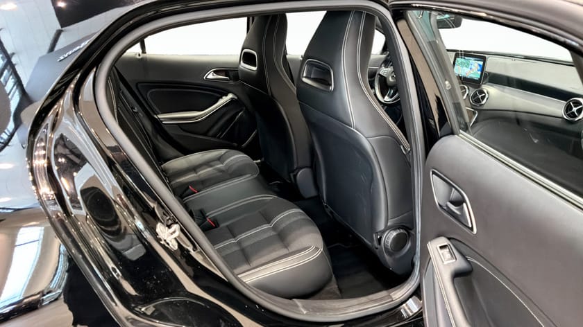 Bild 5 av Mercedes-Benz GLA 200 Nyservad | Navi | Kamera | 156hk