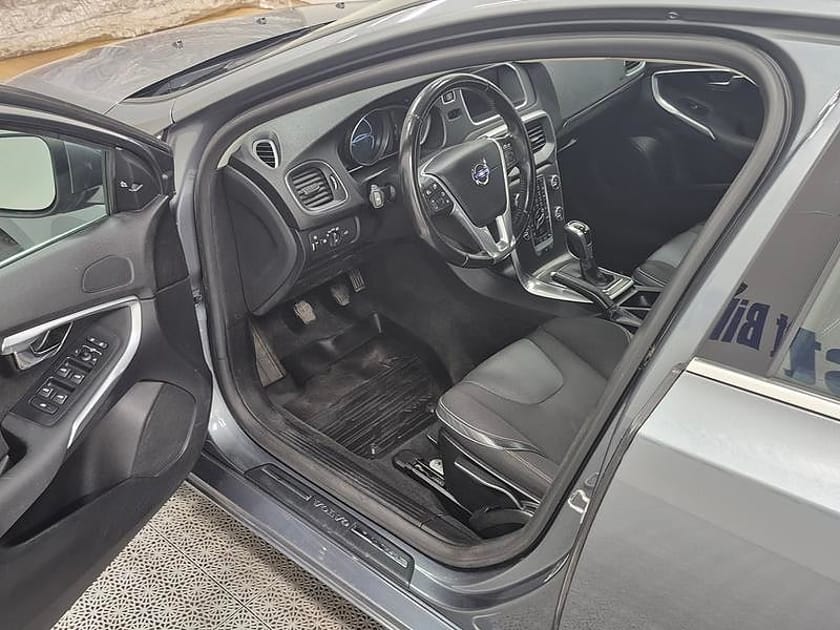 Bild 2 av Volvo V40