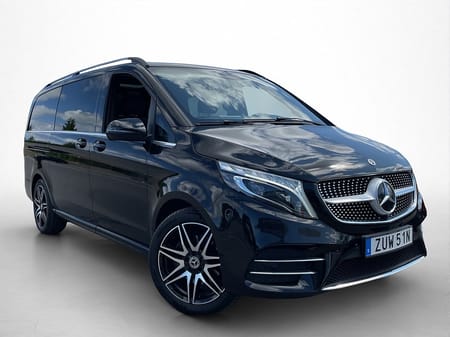Mercedes-Benz V 300d 4MATIC 3.1t 300 4M AMG FirstClass Värm Pano El-Dörr Burm