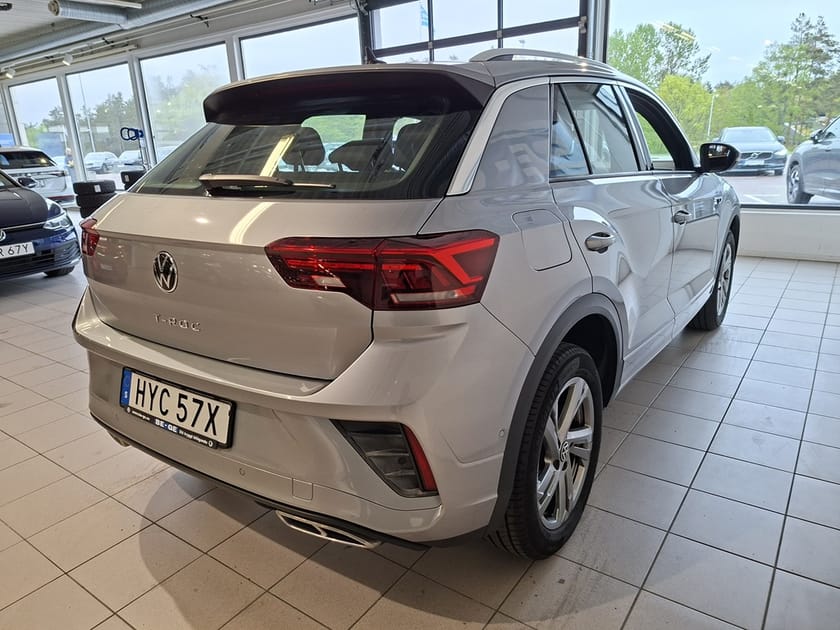 Bild 4 av Volkswagen T-Roc R-LINE 1.5 TSI 150 HK Drag Backkamera