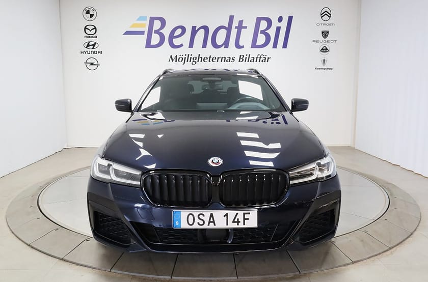 Bild 2 av BMW 530e xDrive Touring M Sport/ Komfortstolar/ HarmanKardon