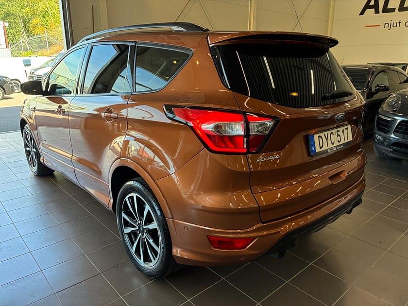 Bild 3 av Ford Kuga 2.0 TDCi AWD Powershift ST-Line Navi/Drag